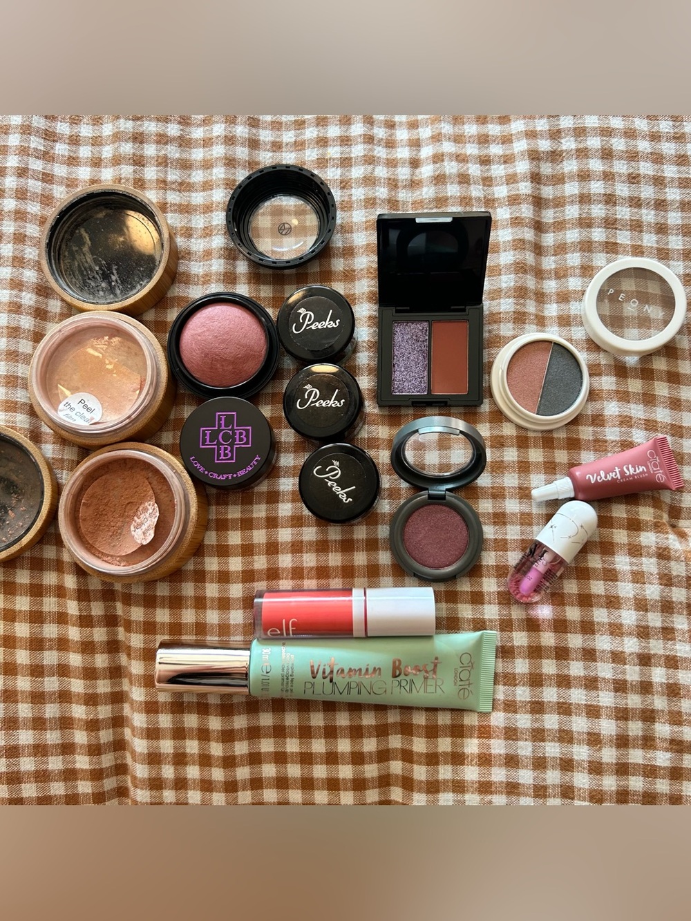 Makeup bundle! ❤️ - Picture 3 of 3